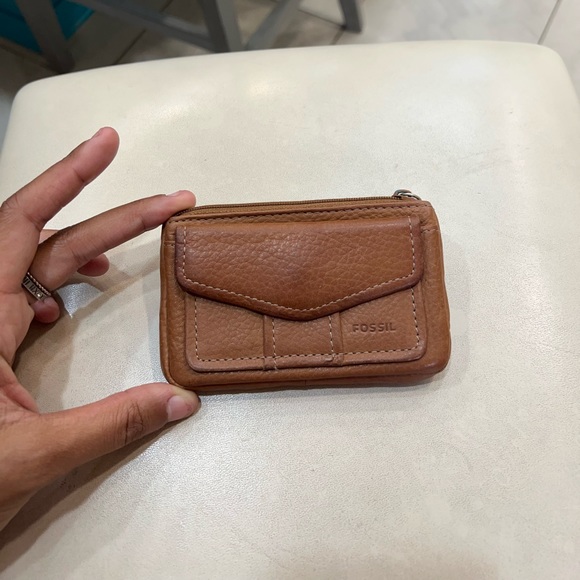 Fossil Women’s Genuine Leather Tan Card & Cash Holder Pouch Accessory